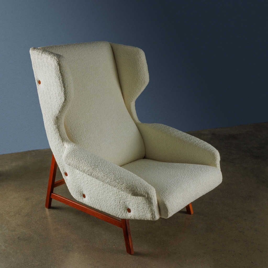 Armchair 877 by Gianfranco Frattini.