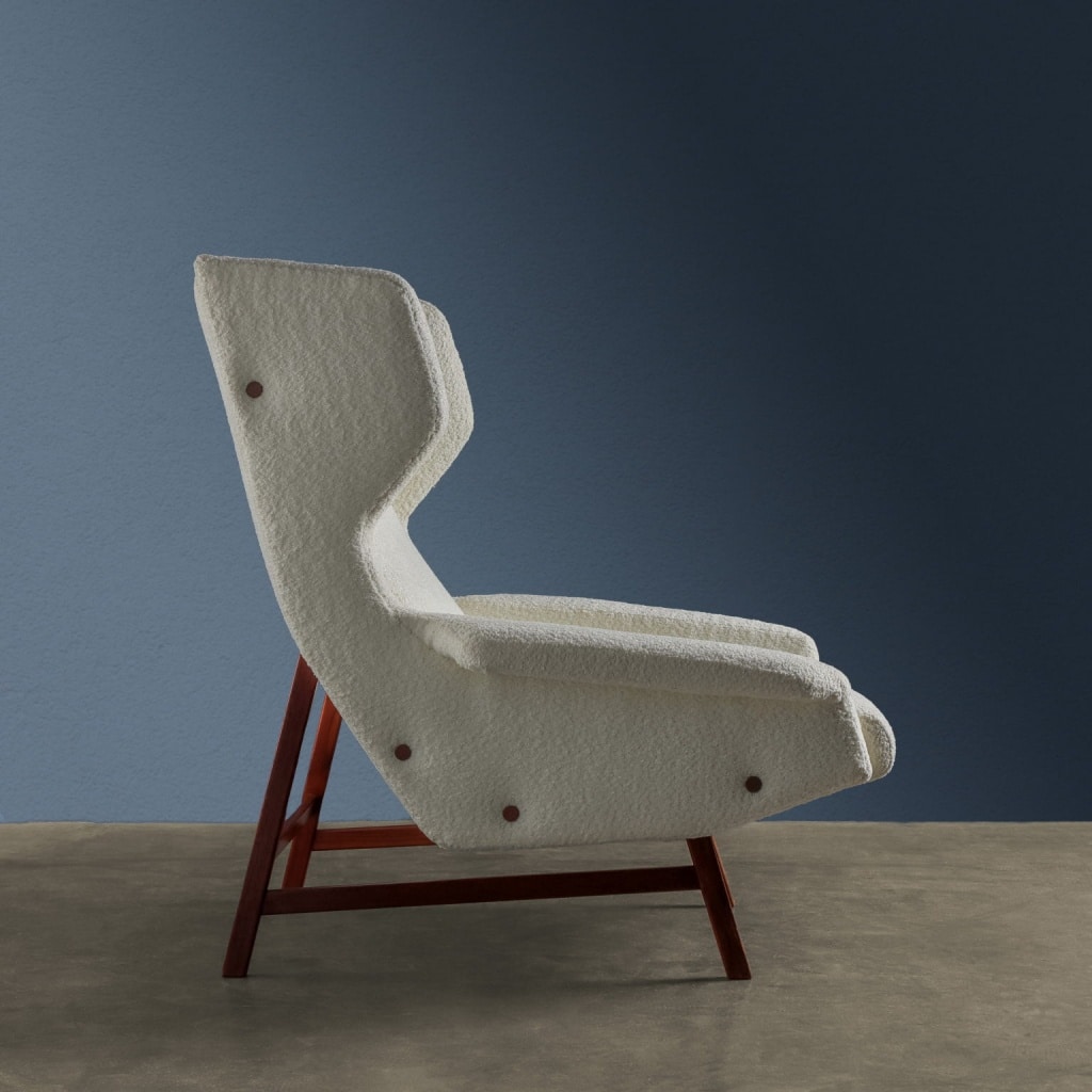 Armchair 877 by Gianfranco Frattini.