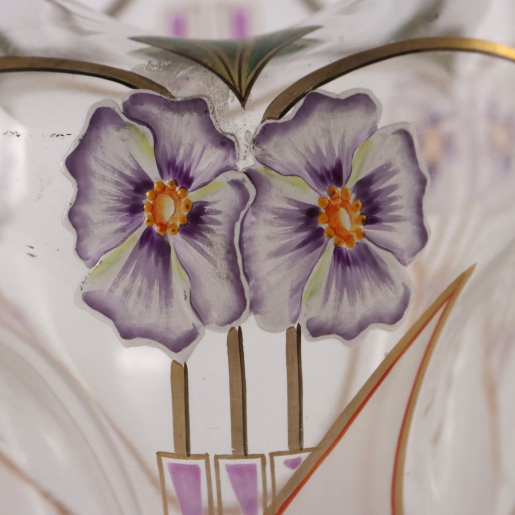 Pair of Art Nouveau vases, detail.