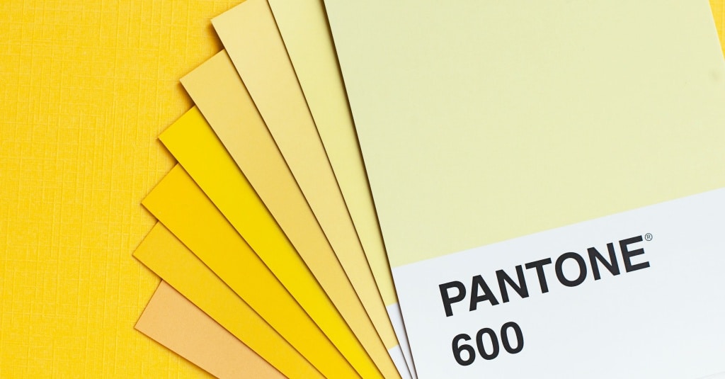 Palette Pantone del giallo